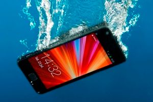 Xiaomi может выпустить защищенный смартфон