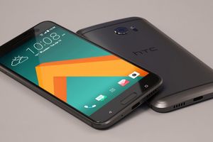 Слух: HTC может продать Google своё мобильное подразделение